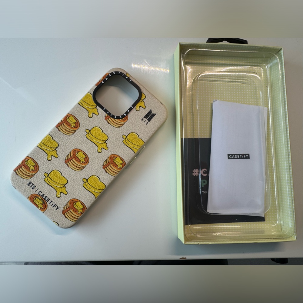 Casetify leather case iPhone 13 pro